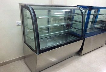 Cold display counter